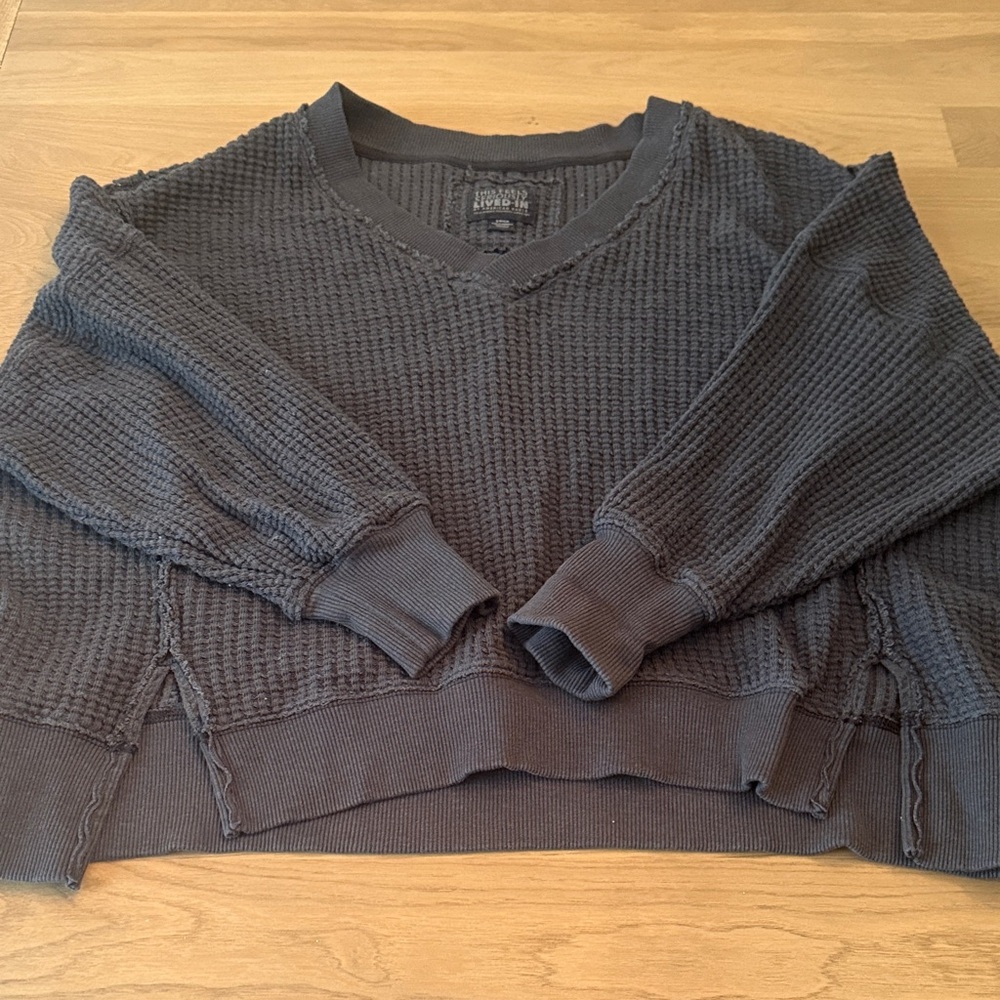 American Eagle Outfitters Black Waffle Knit V-Neck Sweatshirt